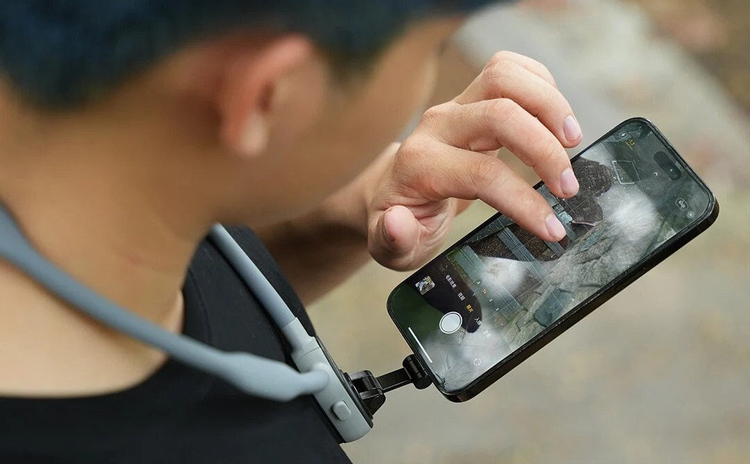 Creative Magnetic Neck Mount for Phones - Quick Release, Shock Absorption, and Versatile Shooting for iPhone and Android